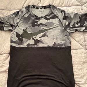 Lot 5 Men’s Athletic Shirts Nike Adidas Under Armour Reebok Gym Size S/M